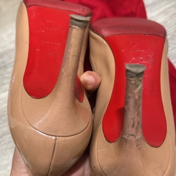 Pre loved louboutin pumps size 40 1/2 - Picture 5 of 6